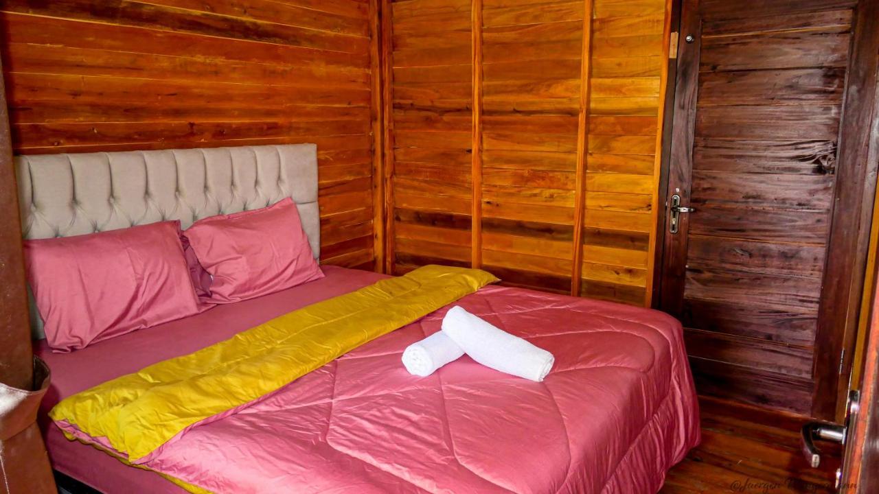Mandalika Queen Hostel Kuta  Bagian luar foto